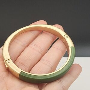 Cabi Bangle Bracelet Gold Tone Green Hinged Inlay 7"